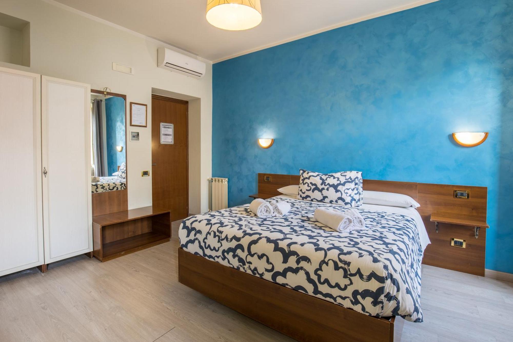 Palazzo Santori Hotel Тиволи Екстериор снимка