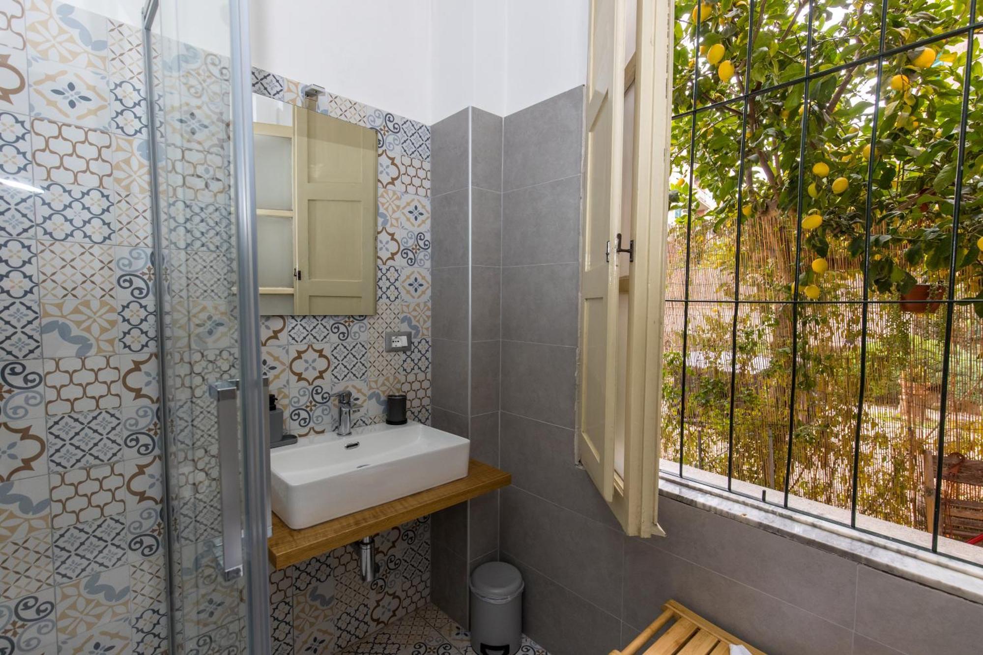 Palazzo Santori Hotel Тиволи Екстериор снимка