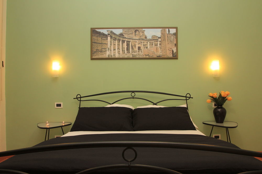 Palazzo Santori Hotel Тиволи Екстериор снимка