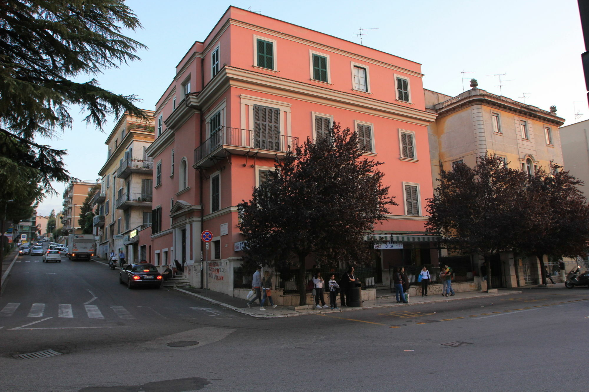 Palazzo Santori Hotel Тиволи Екстериор снимка
